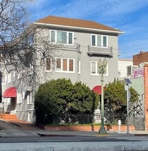 370 Grand Ave, Oakland, CA à louer Photo de l’immeuble– Image 1 sur 3