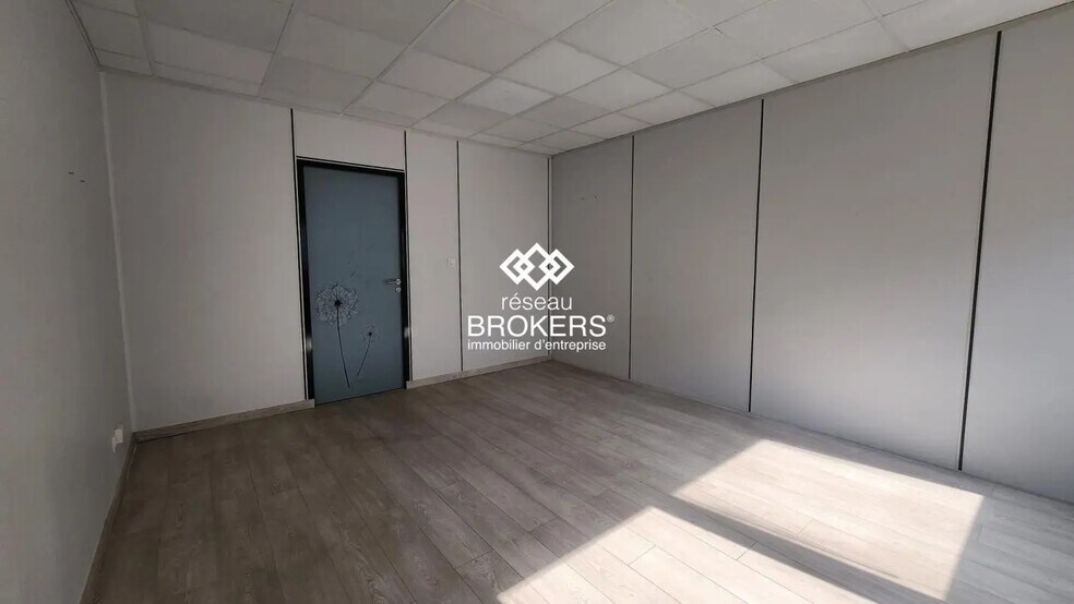 Local d’activités dans Colomiers à louer - Photo de l’immeuble – Image 1 sur 4