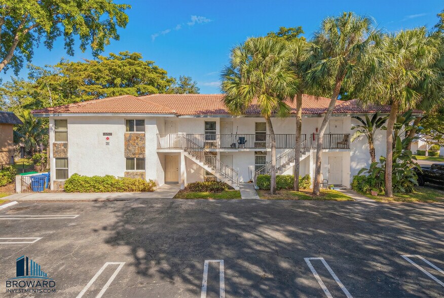 10201 NW 35th St, Coral Springs, FL à vendre - Photo de l’immeuble – Image 2 sur 37