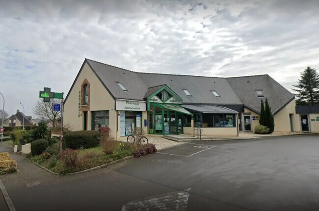 Plus de détails pour 14 Rue De Blossac, Goven - Local d’activités à vendre