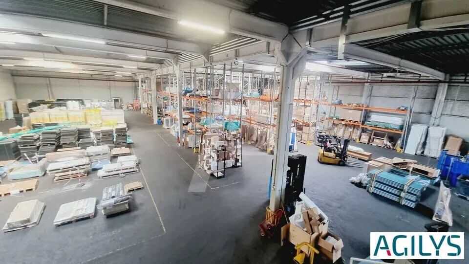Industriel/Logistique dans Courtaboeuf à louer - Photo de l’immeuble – Image 2 sur 9
