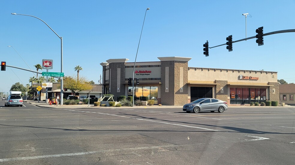 1151 W University Dr, Mesa, AZ à louer - Photo de l’immeuble – Image 2 sur 5