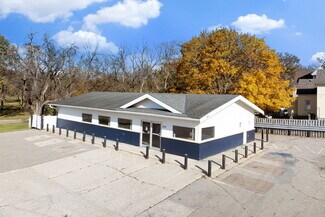 Plus de détails pour 303 NE Mineral Spring Rd, Owatonna, MN - Local commercial à vendre