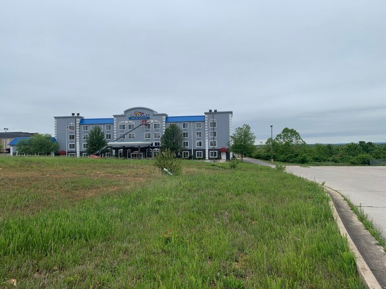 CARMEL VALLEY Way, Saint Robert, MO à louer - Photo de l’immeuble – Image 3 sur 9