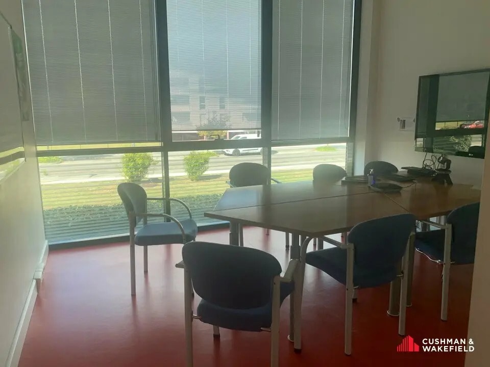 Bureau dans Bruges à louer Photo intérieure– Image 1 sur 6