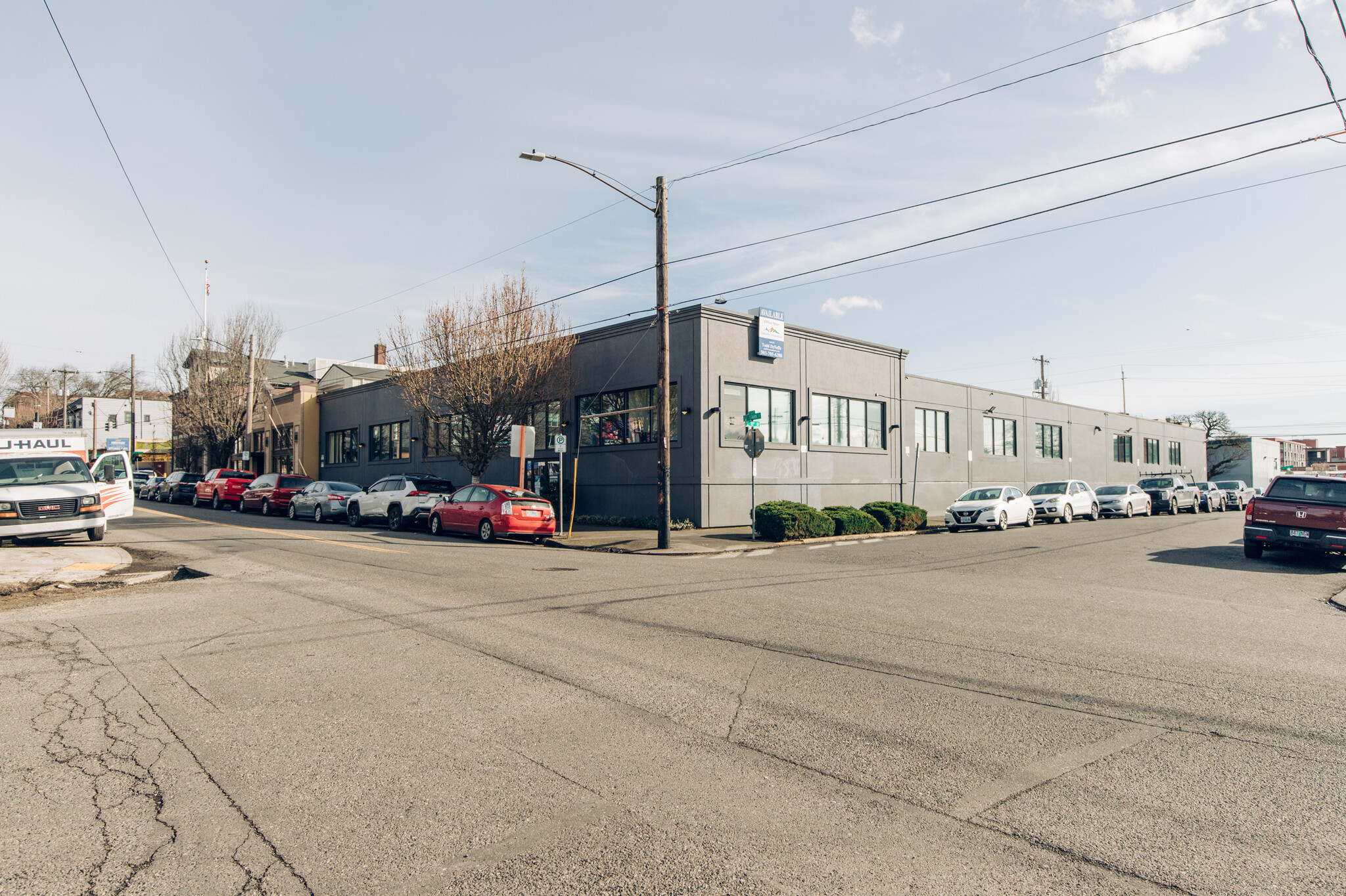 1005 SE Washington St, Portland, OR à louer Photo de l’immeuble– Image 1 sur 11
