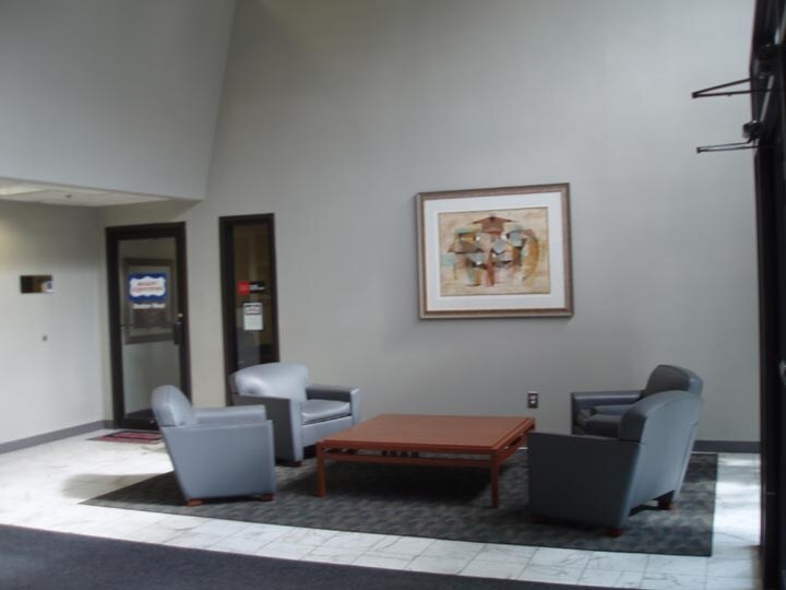 1253 Worcester Rd, Framingham, MA à louer - Hall d’entrée – Image 3 sur 7