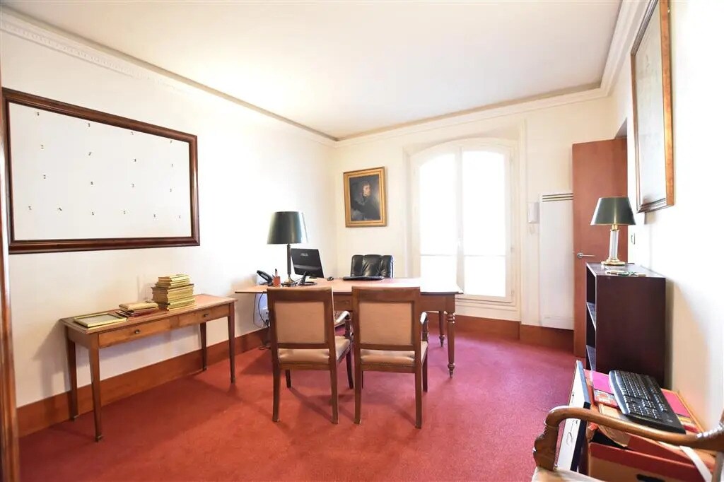 Bureau dans Paris à louer Photo de l’immeuble– Image 1 sur 6
