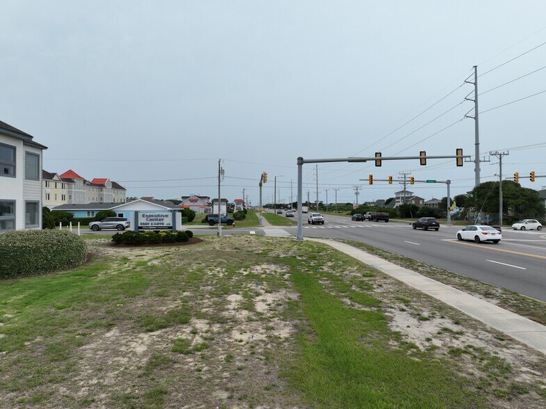 3118 N Croatan Hwy, Kill Devil Hills, NC à vendre - Photo de l’immeuble – Image 2 sur 17