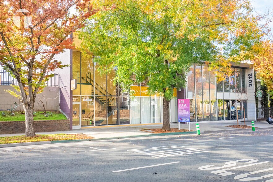 2016 P St, Sacramento, CA à louer - Photo de l’immeuble – Image 2 sur 12