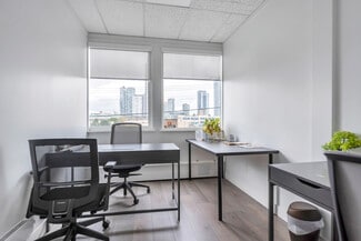 Plus de détails pour 10318-10324 Whalley Blvd, Surrey, BC - Bureau, Local commercial à louer