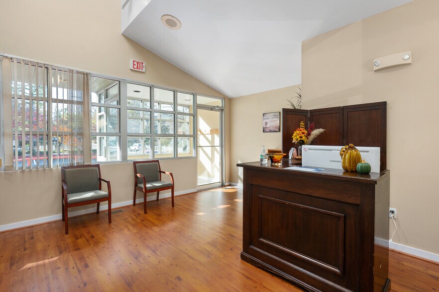 207 Ridgely Ave, Annapolis, MD à louer - Photo intérieure – Image 3 sur 21