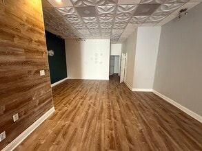 6830 Race Track Rd, Bowie, MD à louer Photo intérieure– Image 2 sur 2