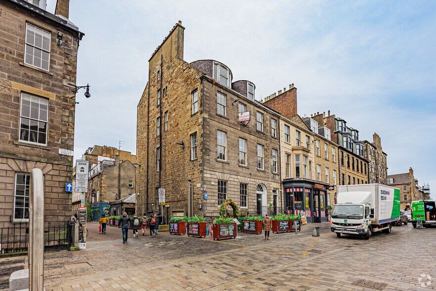 22-26 Castle St, Edinburgh à louer - Photo de l’immeuble – Image 2 sur 3