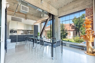1530 J St, Sacramento, CA à louer Photo intérieure– Image 2 sur 24
