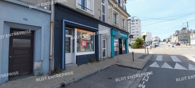 Plus de détails pour Local commercial à louer