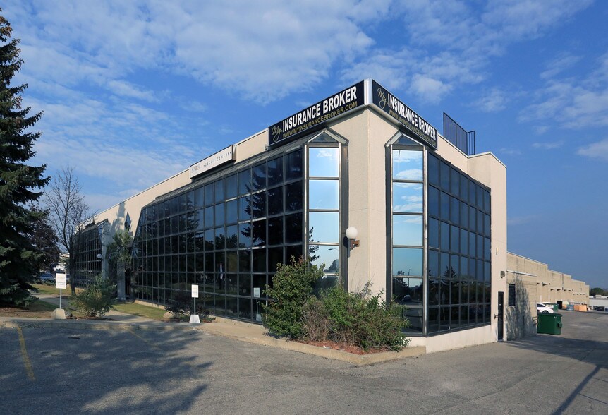 50 W Wilmot St, Richmond Hill ON - immobilier d'entreprise