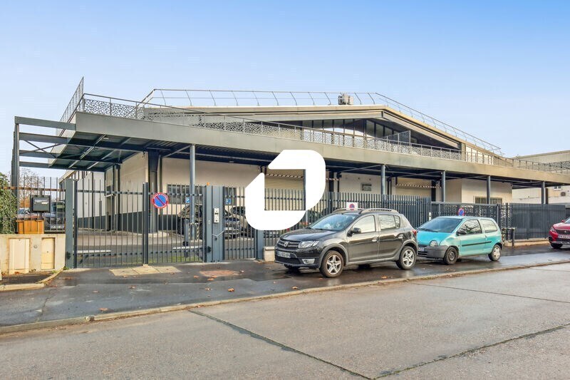 Local d’activités dans Villeneuve-la-Garenne à louer Photo de l’immeuble– Image 1 sur 15