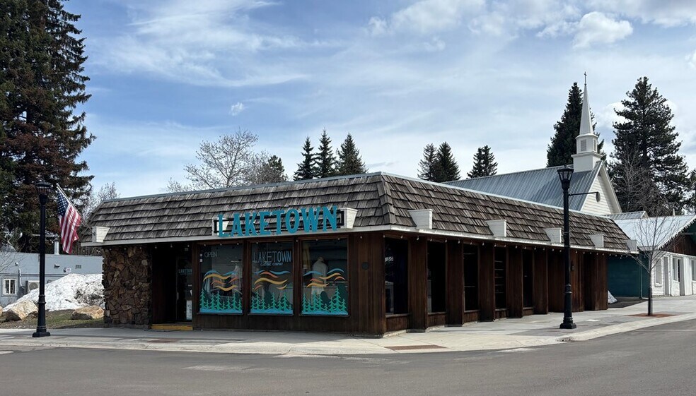 200 Lenora St, McCall, ID à vendre - Photo principale – Image 1 sur 6