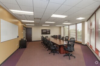 1100 W Lake Cook Rd, Buffalo Grove, IL à louer Photo intérieure– Image 2 sur 8