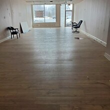 658 Motor Pky, Brentwood, NY à louer Photo intérieure– Image 1 sur 1