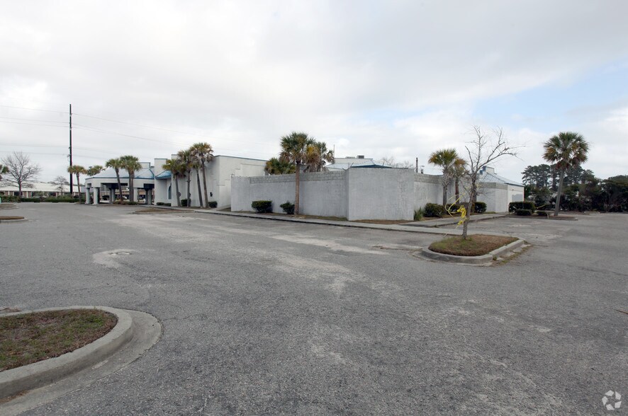 1623 Highway 501, Myrtle Beach, SC à louer - Photo de l’immeuble – Image 2 sur 7