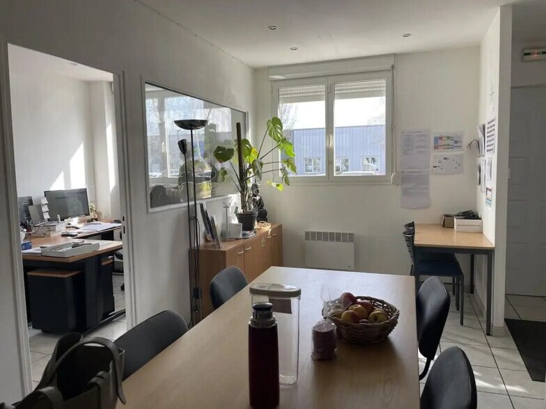 Bureau dans Évreux à louer - Photo intérieure – Image 1 sur 3