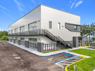 Plus de détails pour 705 Hennis Rd, Winter Garden, FL - Local d'activités à louer