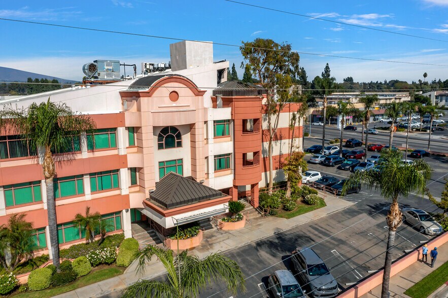 9535 Reseda Blvd, Northridge, CA à louer - Aérien – Image 3 sur 14