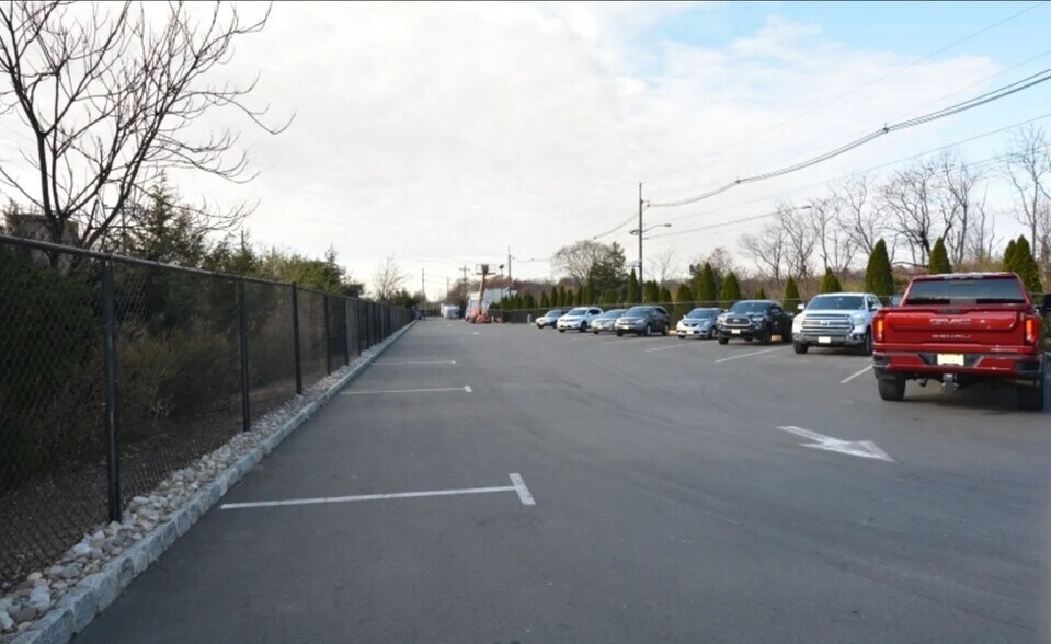 90 Tyler Pl, South Plainfield, NJ à vendre - Photo de l’immeuble – Image 2 sur 15