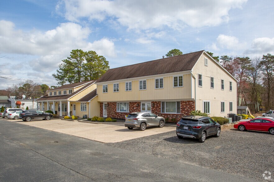107 Taunton Blvd, Medford, NJ à louer - Photo principale – Image 1 sur 6