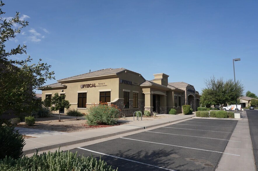 1807 E Queen Creek Rd, Chandler, AZ à vendre - Photo de l’immeuble – Image 3 sur 7