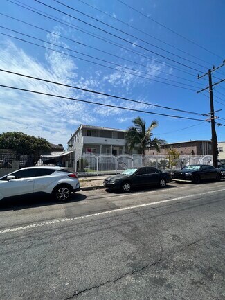 Plus de détails pour 714 E 108th St, Los Angeles, CA - Logement à vendre