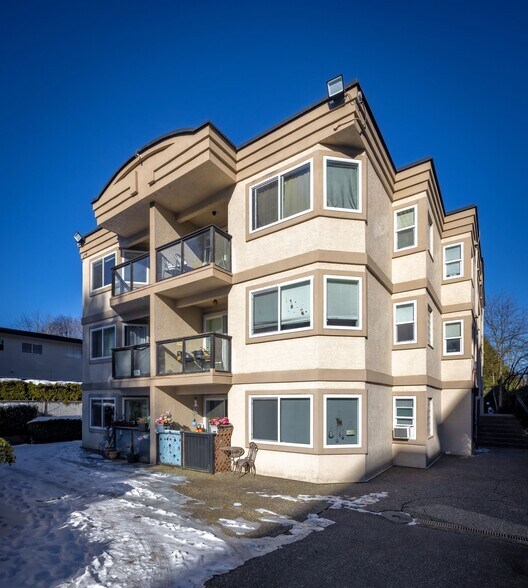 33509 Marshall Rd, Abbotsford, BC à vendre - Photo de l’immeuble – Image 2 sur 7