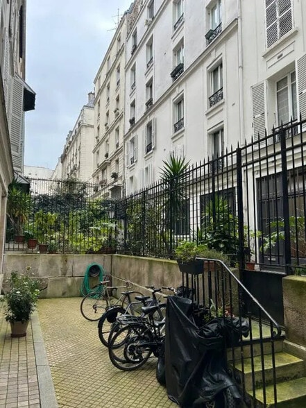 Bureau dans Paris à vendre - Photo de l’immeuble – Image 3 sur 3