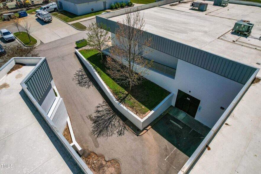 5706 Chapel Hill Rd, Raleigh, NC à louer - Aérien – Image 2 sur 25