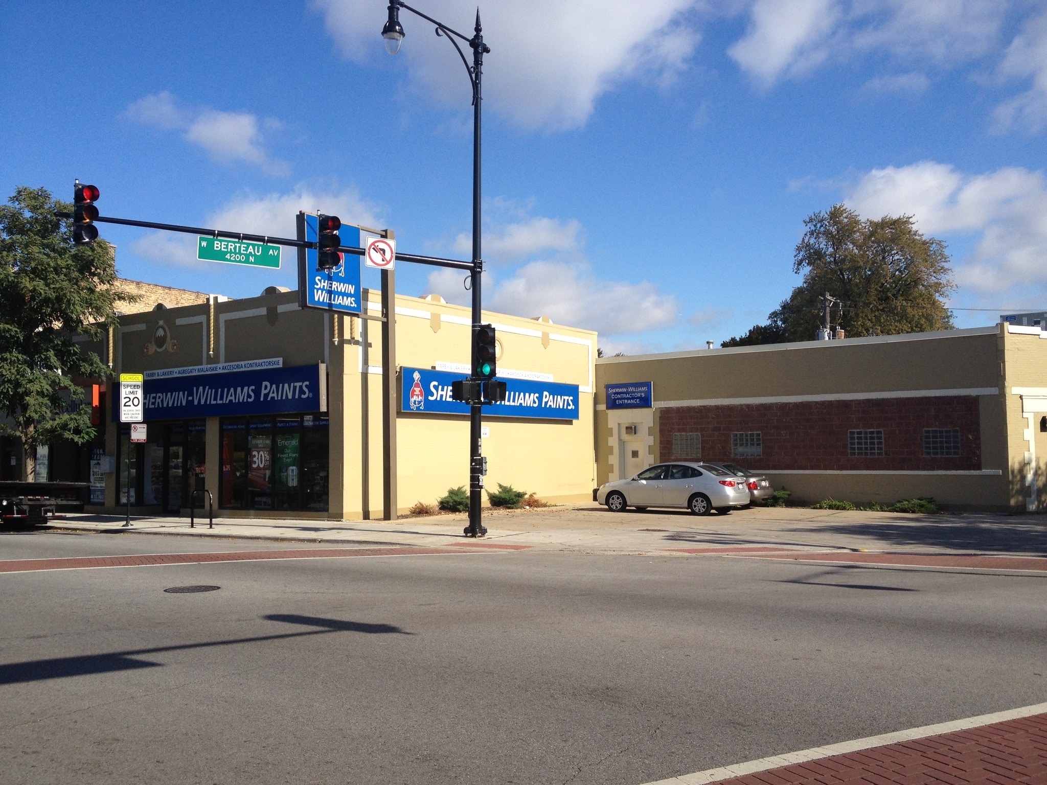 4201-4203 N Milwaukee Ave, Chicago, IL à louer Photo principale– Image 1 sur 14