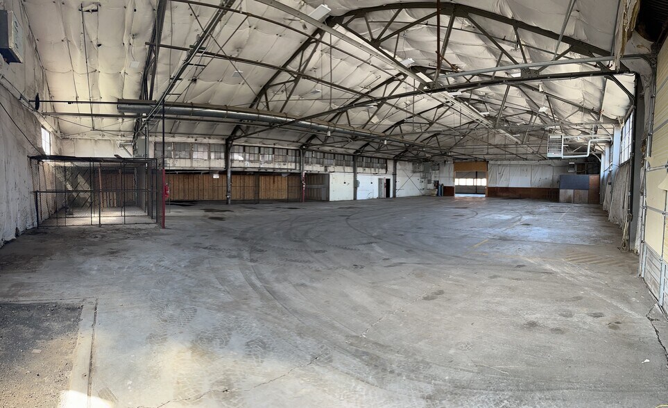 1250 W 1st St, Granite City, IL à louer - Photo intérieure – Image 2 sur 8