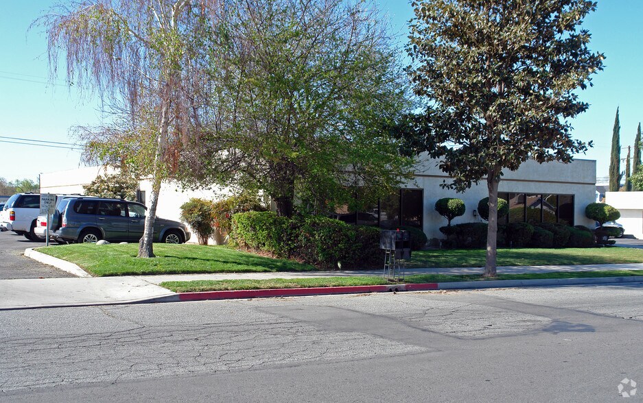 1001 E Morton Pl, Hemet, CA à louer - Photo de l’immeuble – Image 2 sur 3