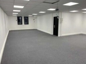 Bureau dans Vénissieux à louer Photo intérieure– Image 1 sur 10