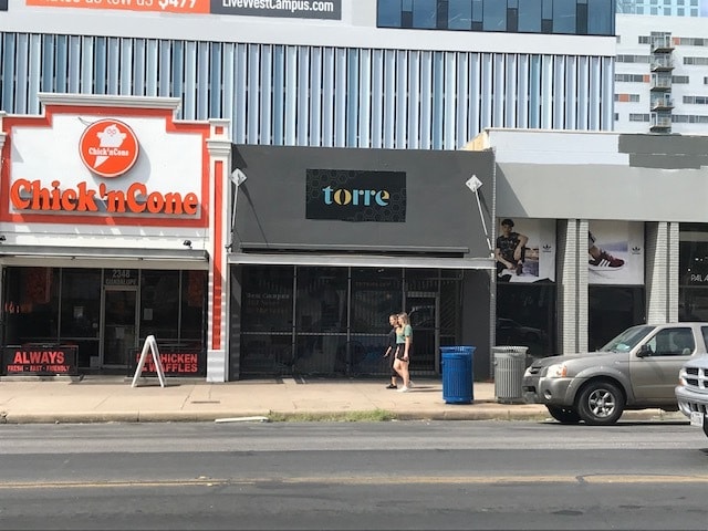 2350 Guadalupe St, Austin, TX à louer - Photo principale – Image 1 sur 9