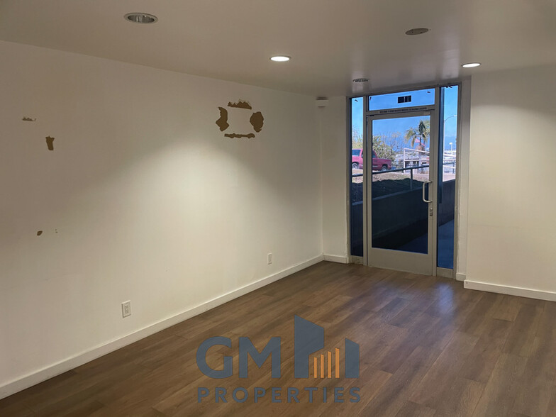 2400-2402 Palm Dr, Signal Hill, CA à louer - Photo de l’immeuble – Image 3 sur 8