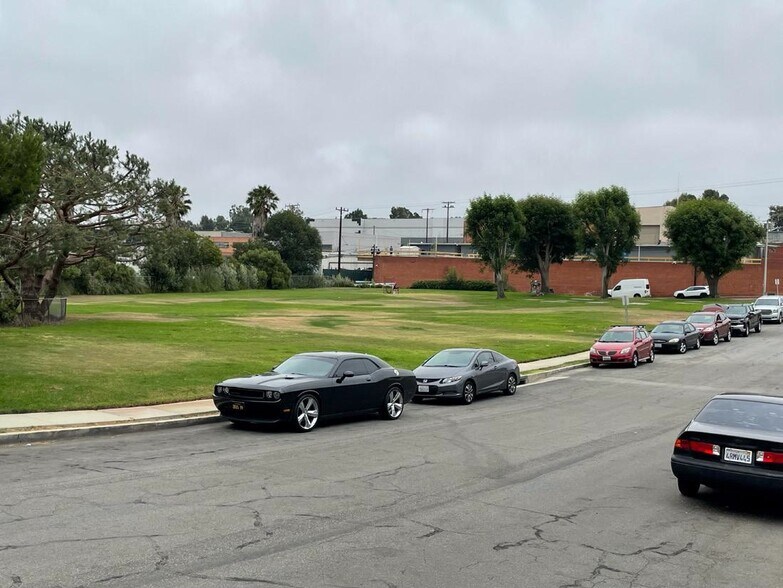 901 E Franklin Ave, El Segundo, CA à vendre - Photo de l’immeuble – Image 3 sur 3