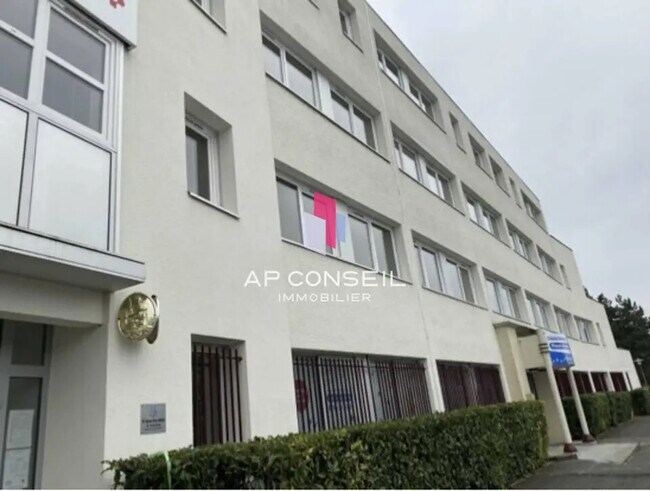 Plus de détails pour Bureau à vendre