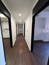 435 N Roxbury Dr, Beverly Hills, CA à louer Photo intérieure– Image 2 sur 10