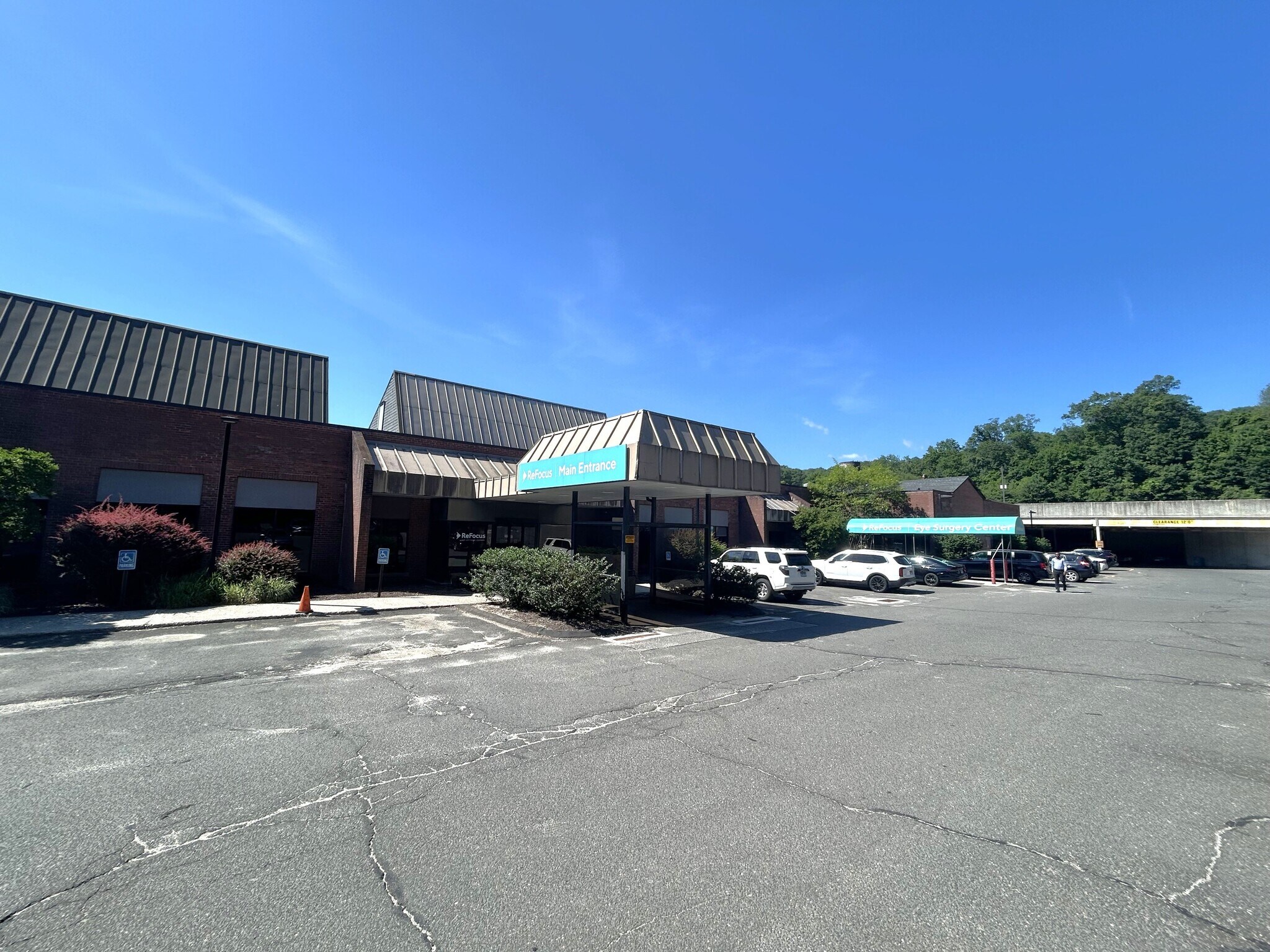 87 Grandview Ave, Waterbury, CT à louer Photo principale– Image 1 sur 3