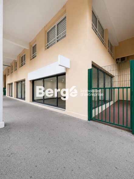 Local commercial dans Nice à vendre - Photo de l’immeuble – Image 2 sur 11