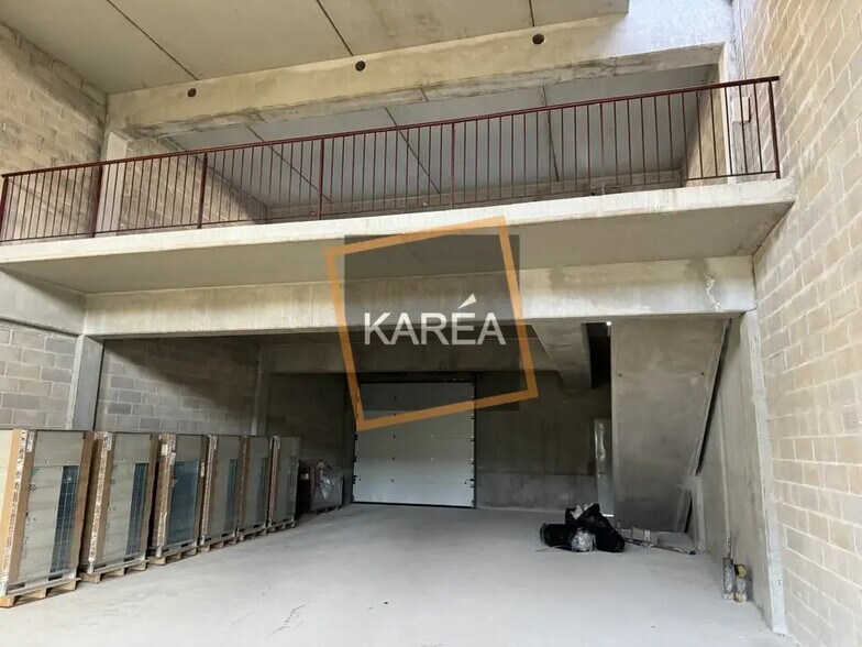 Local d’activités dans Serris à louer - Photo de l’immeuble – Image 2 sur 5