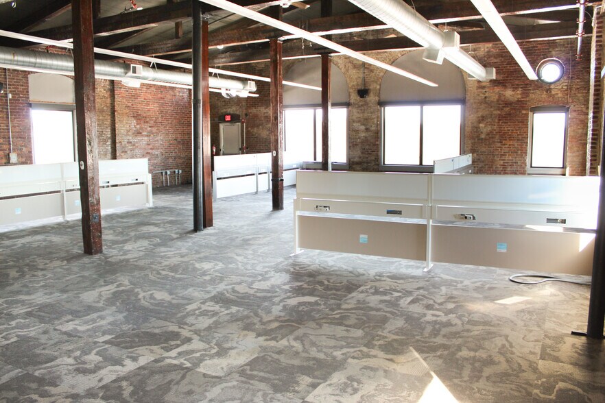 4946-4950 Parkside Ave, Philadelphia, PA à louer - Photo intérieure – Image 2 sur 26