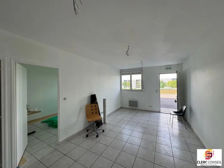 Bureau dans Évreux à louer - Photo intérieure – Image 2 sur 8